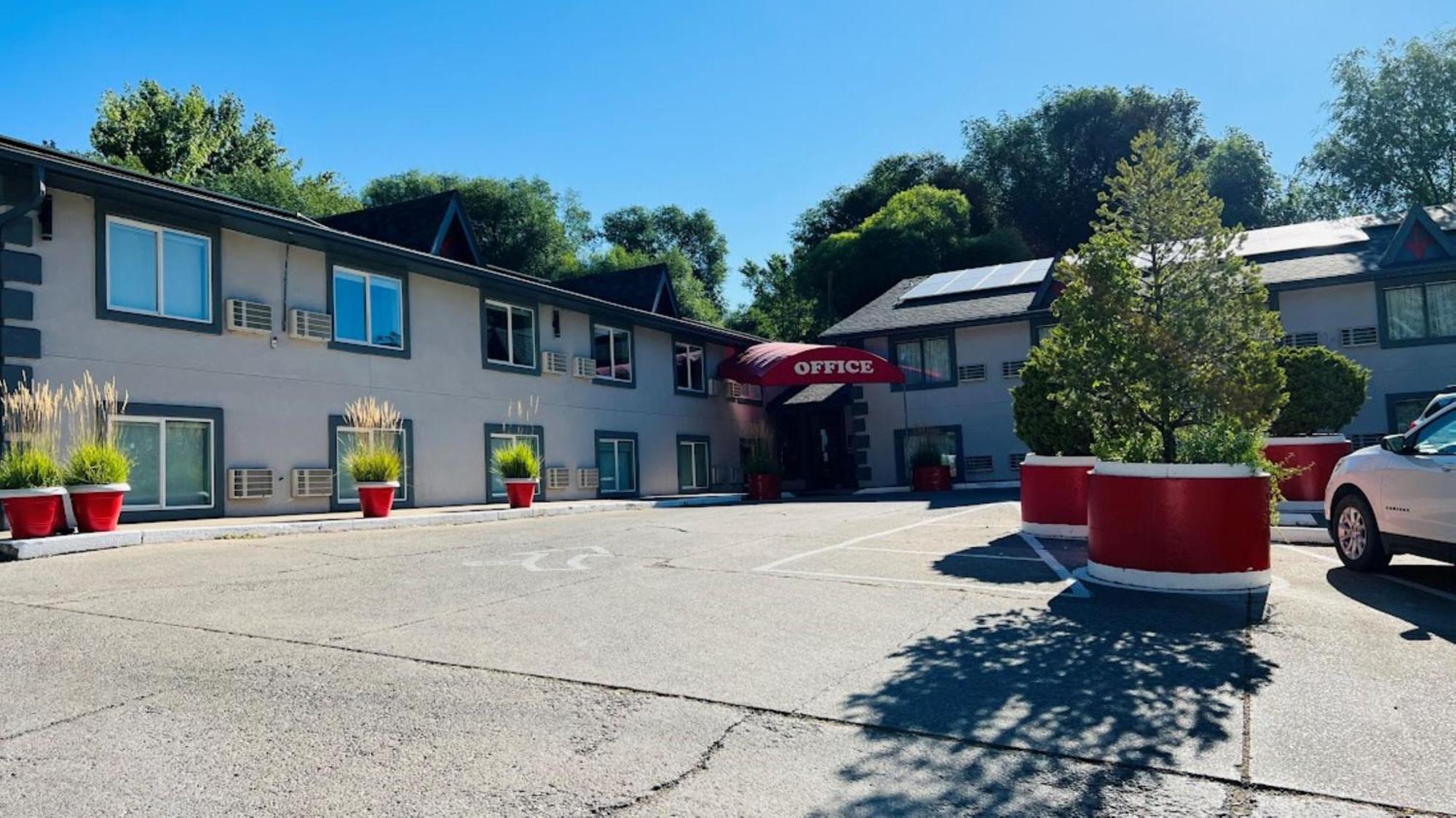 Adventure Inn - Glenwood Springs Exterior photo